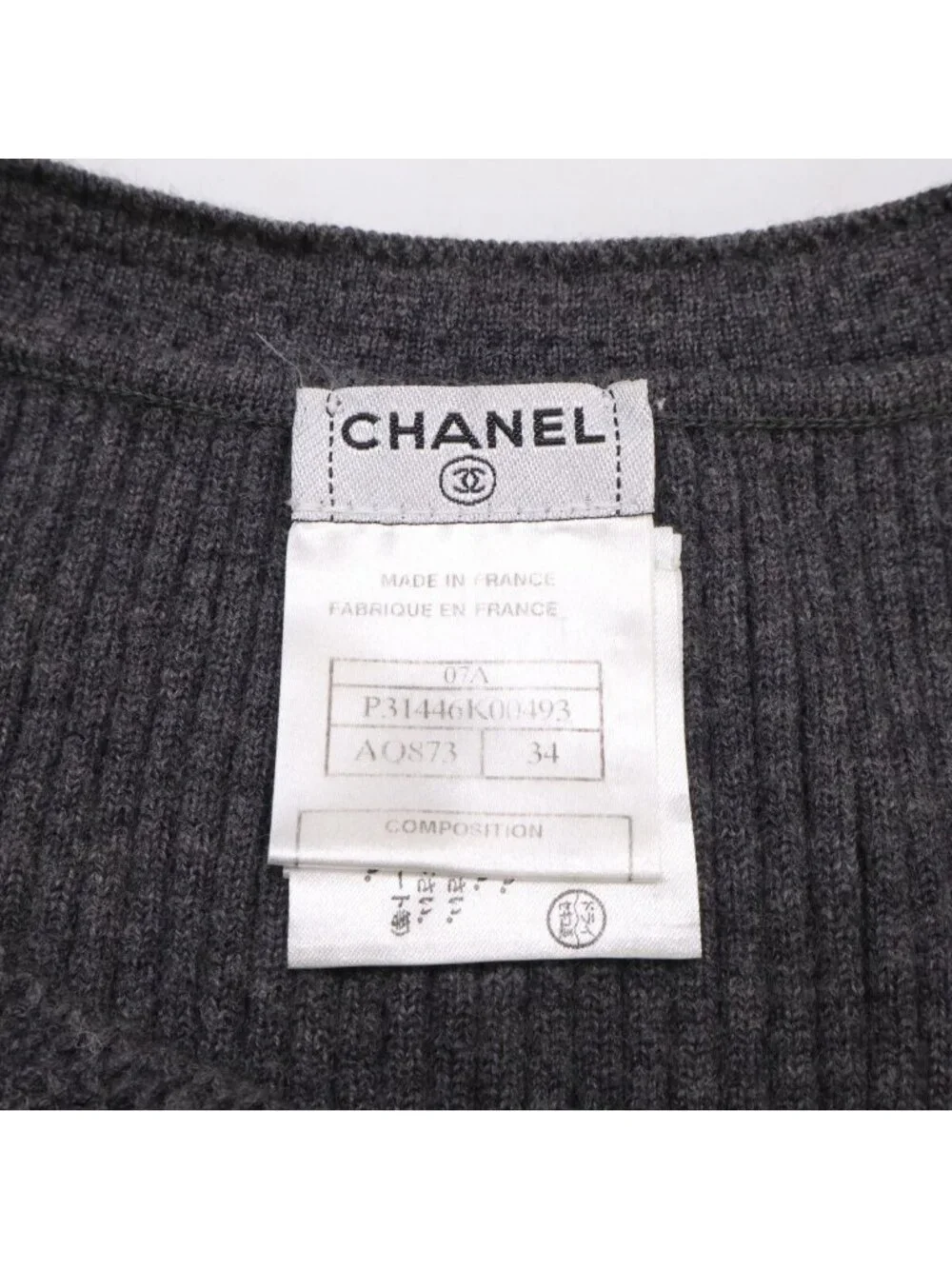 Chanel Wool CC Logo Plate Knit Sleeveless 34 Sweater